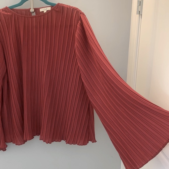 Easel S Pleated Brick Red Blouse - Picture 2 of 9
